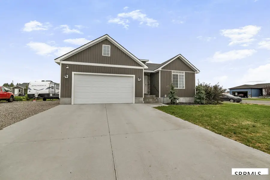 3916 Hemingway Avenue, Idaho Falls, ID 83401 - #3