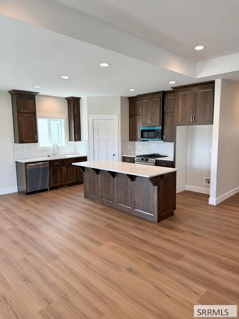 332 Copper Bell Dr, Shelley, ID 83274 - #3