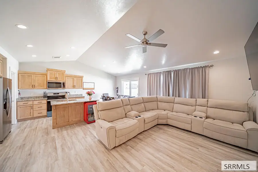 3699 Bate Street, Idaho Falls, ID 83401 - #2