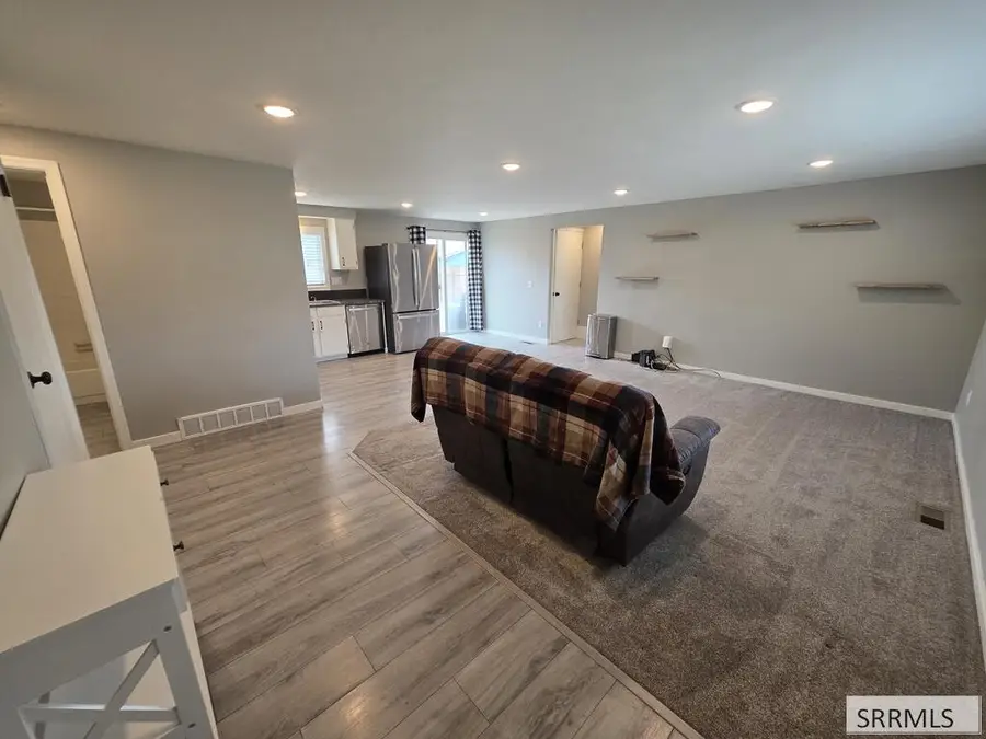 660 2nd E, Saint Anthony, ID 83445 - #3