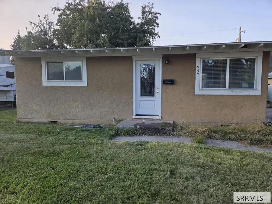 957 Quincy Street, Idaho Falls, ID 83401 - #2