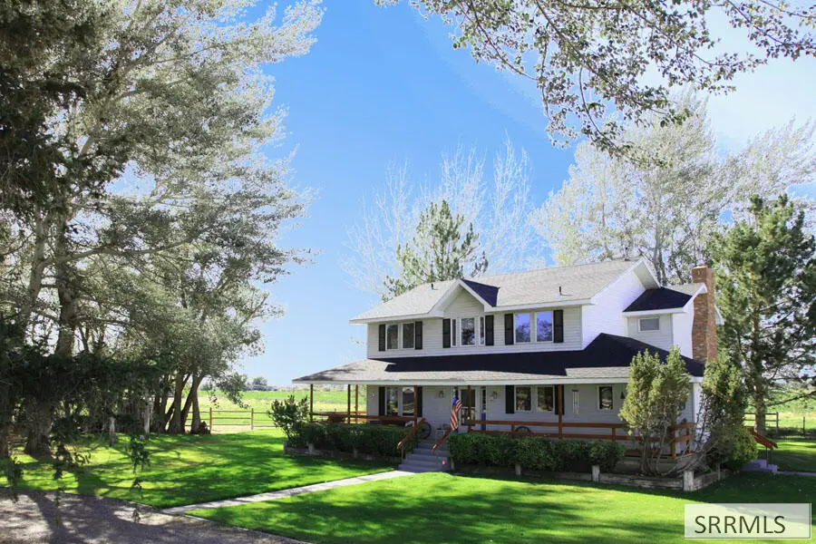 438 South 900 W, Blackfoot, ID 83221 - #1