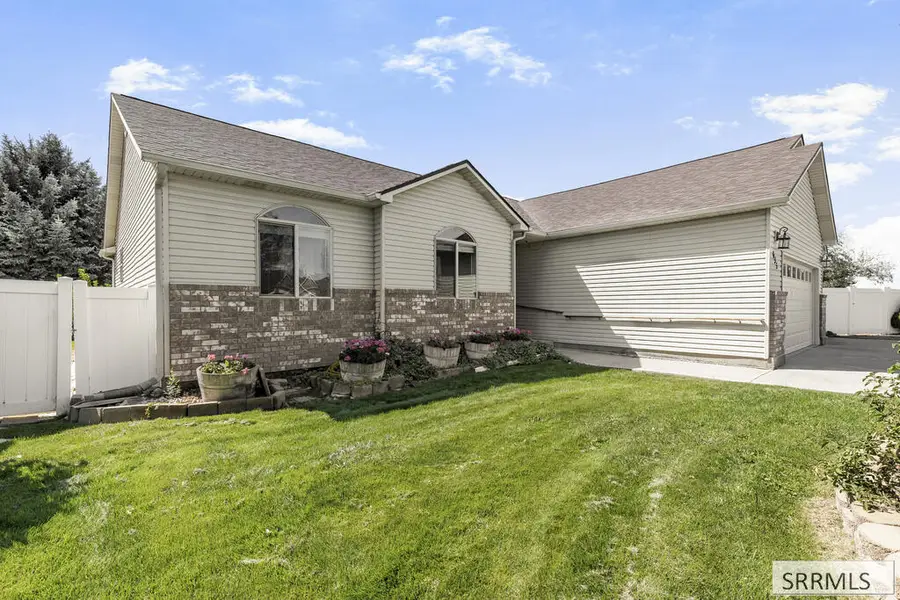 655 Dove Circle, Blackfoot, ID 83221 - #3