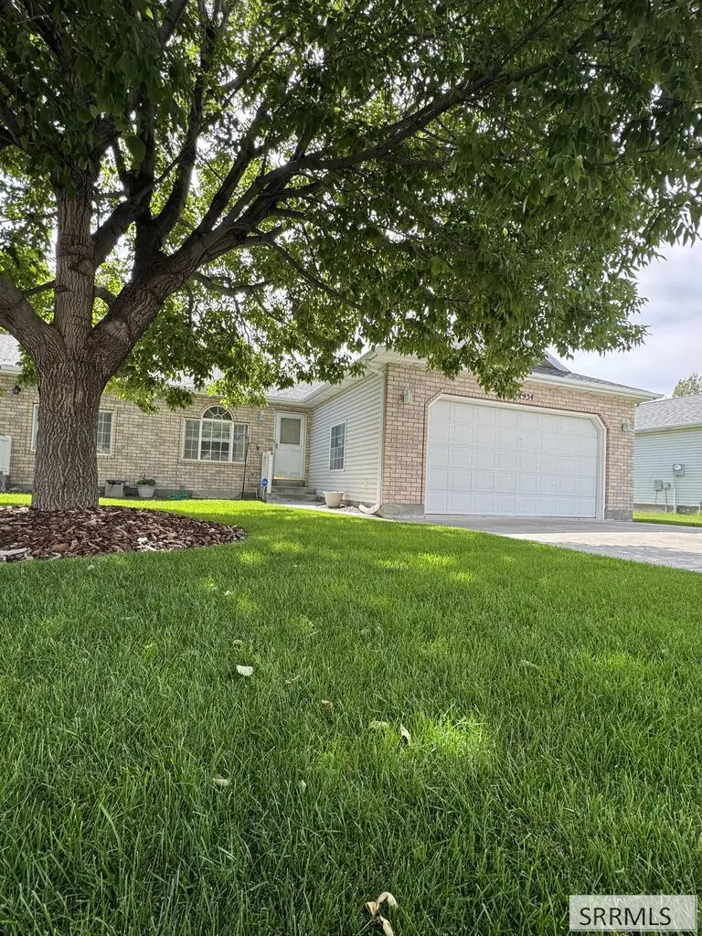 2934 Oakhaven Circle, Ammon, ID 83406 - #2