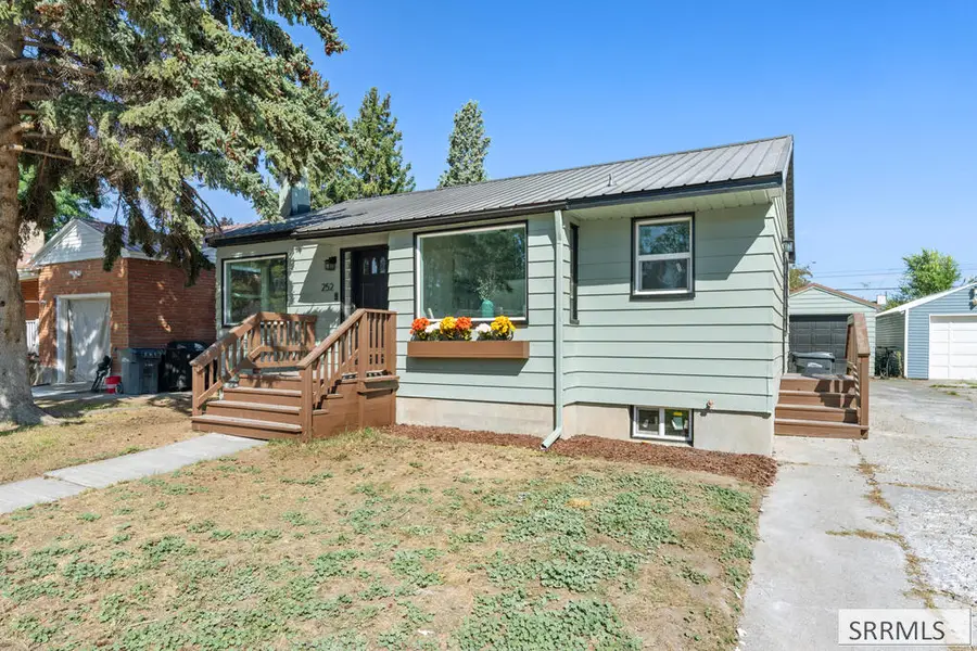 252 16th Street, Idaho Falls, ID 83402 - #2