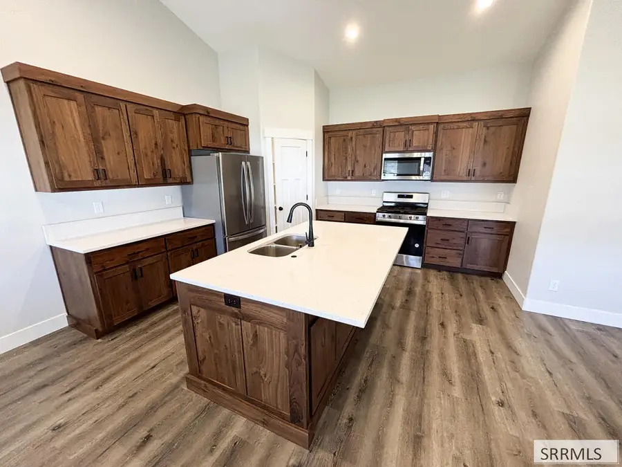 453 Rocky Mountain Avenue, Shelley, ID 83274 - #2