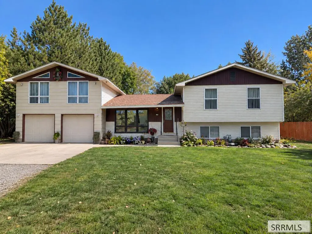 934 Elizabeth, Rexburg, ID 83440 - #1