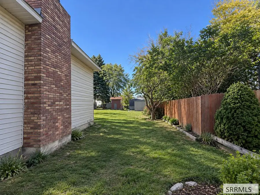 934 Elizabeth, Rexburg, ID 83440 - #2