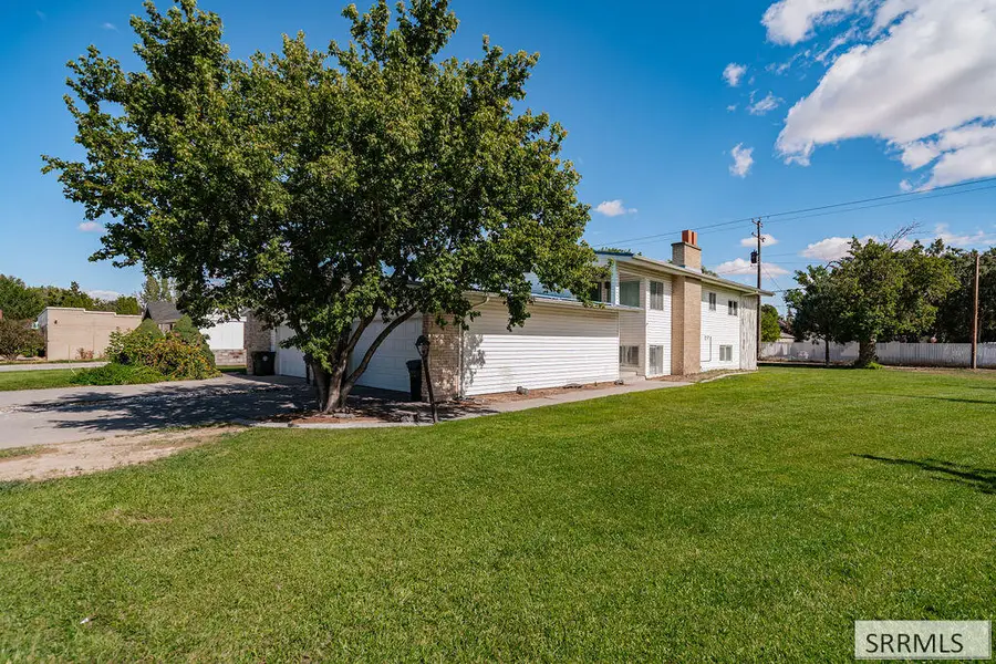220 Main Street, Blackfoot, ID 83221 - #3