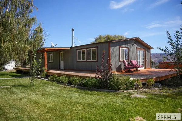 75 Cowboy Way, CHALLIS, ID 83226