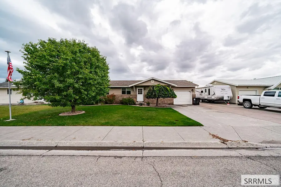755 Auburn Avenue, Idaho Falls, ID 83401 - #3