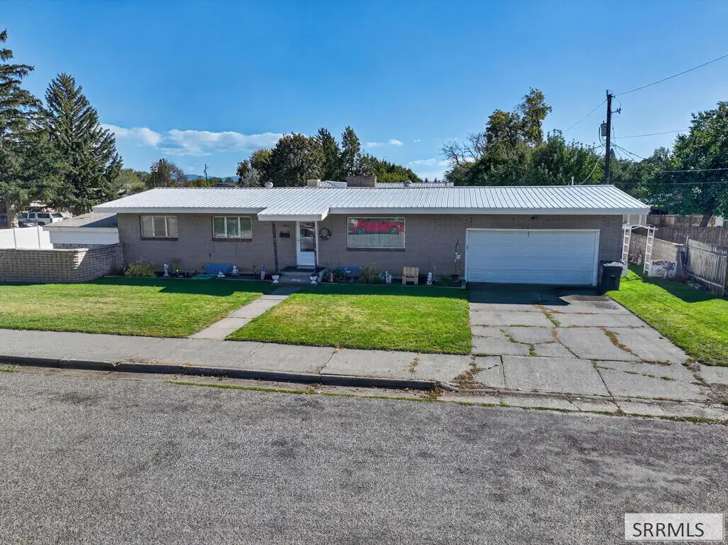 1260 10th Street, Idaho Falls, ID 83404 - #1