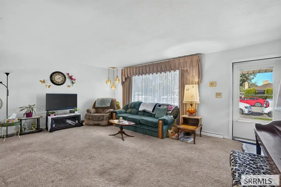 1260 10th Street, Idaho Falls, ID 83404 - #3