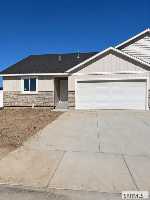 476 East River Ln, IDAHO FALLS, ID 83401