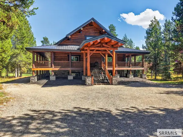 4002 Algenia Lane, ISLAND PARK, ID 83429