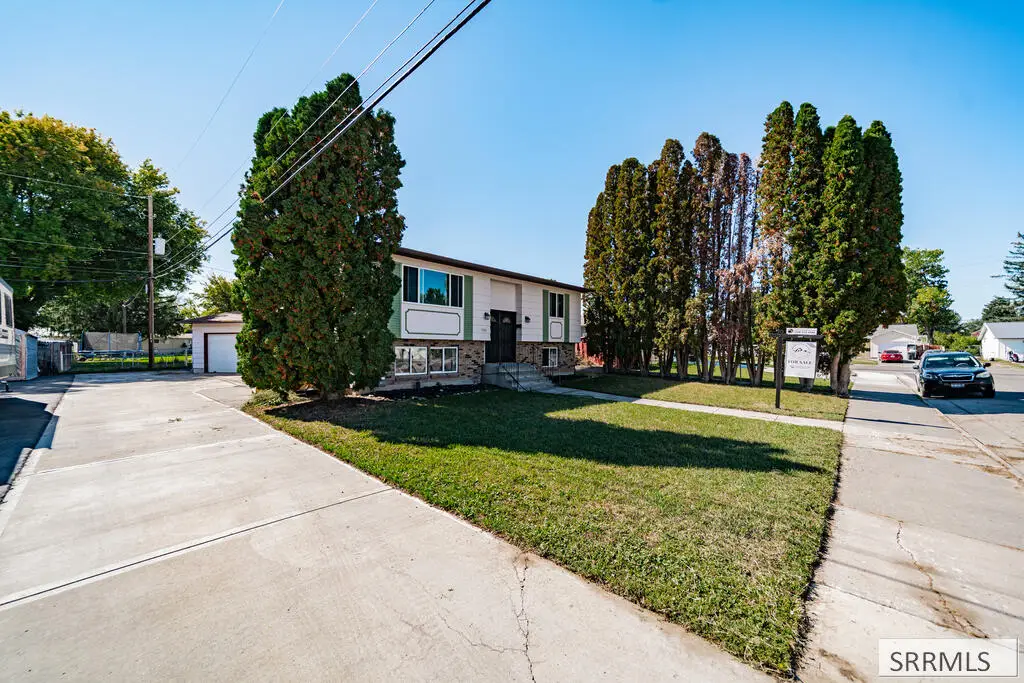 906 Quincy Street, Idaho Falls, ID 83402 - #1