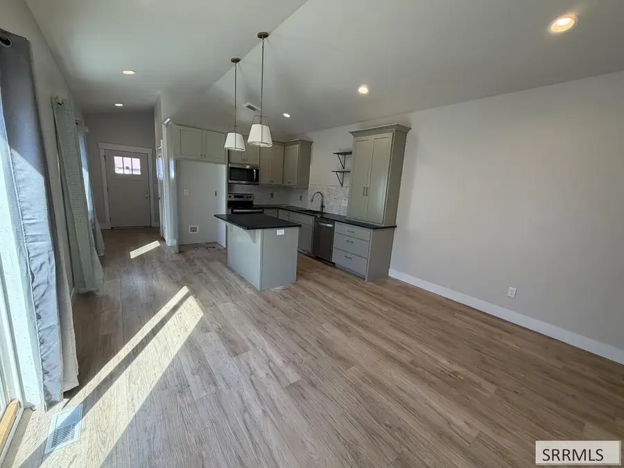 184 Elva Street, Idaho Falls, ID 83402 - #2