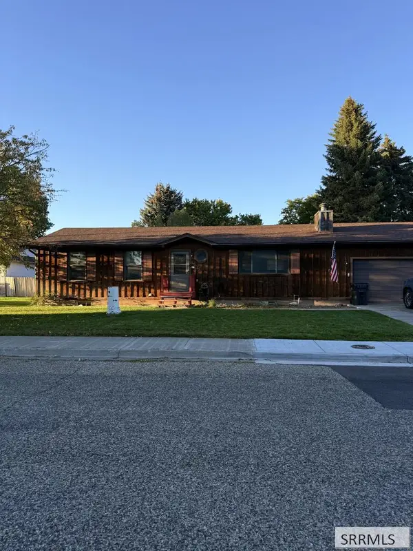 1565 Parkwood Circle, IDAHO FALLS, ID 83401