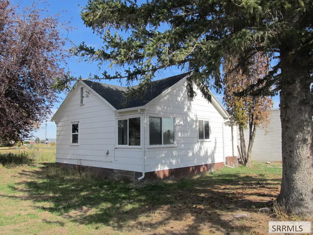 6745 2000 W, Rexburg, ID 83440 - #1