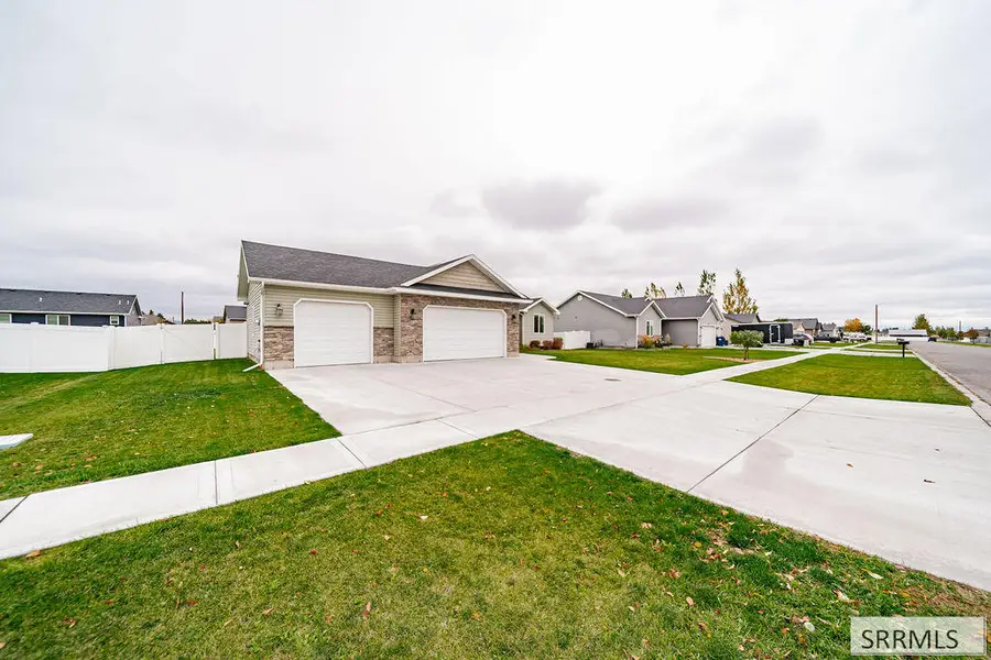 3002 Golden Rod Drive, Idaho Falls, ID 83401 - #2
