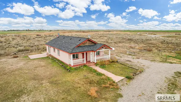789 1400 W, PINGREE, ID 83262