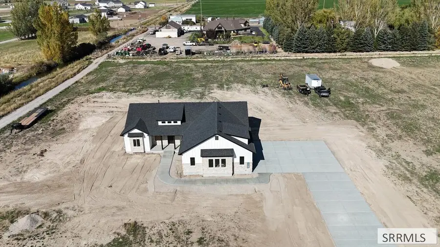 1596 Highfield Ln, Rexburg, ID 83440 - #2