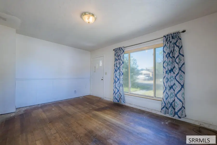 1196 Bear Avenue, Idaho Falls, ID 83401 - #2