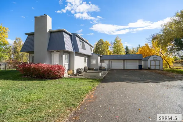 7456 N 5th W, IDAHO FALLS, ID 83401