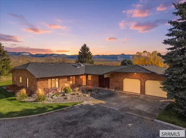61 Three Mile Lane, SALMON, ID 83467