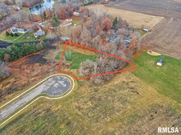 5000 Benton Point, Springfield, IL 62711