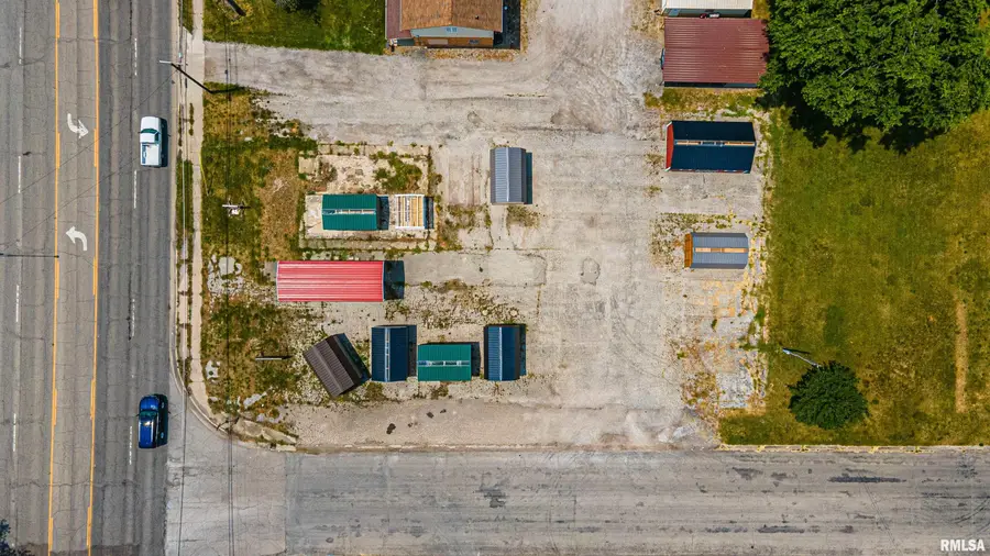 912 Woodlawn Road, Lincoln, IL 62656 - Image #3