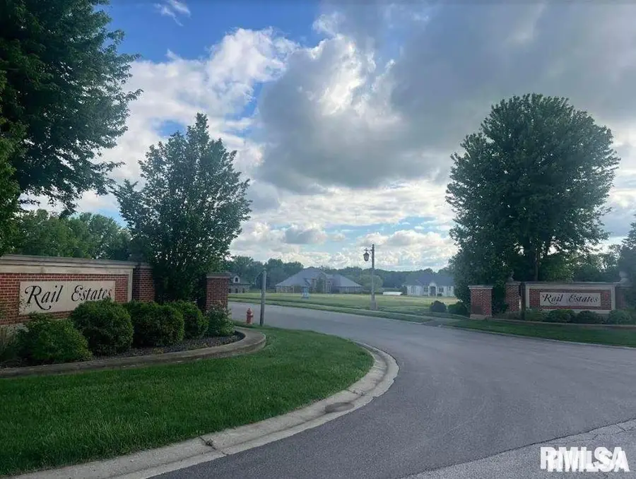 1237 Golf Crest Court, Sherman, IL 62684 - Image #3