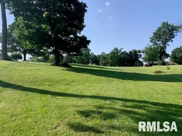3 Governors Drive, Elkhart, IL 62634 - Image #3