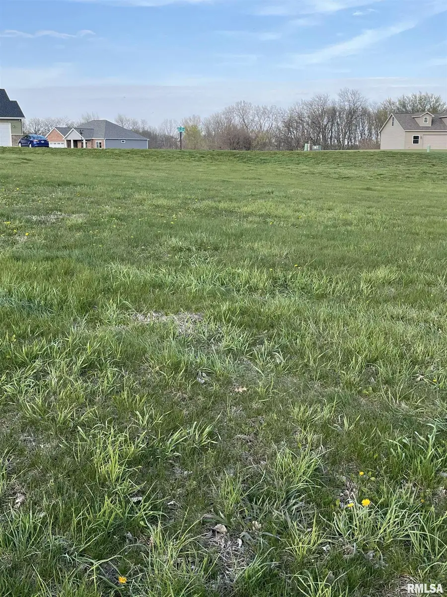 105 Royal Point Court, Pekin, IL 61554 - Image #3