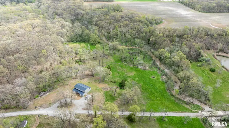 7984 Wilson Road, Kinmundy, IL 62854 - Image #3