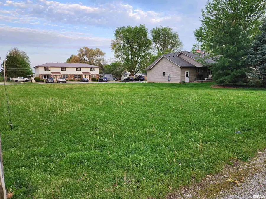 515 Oglesby Avenue, Lincoln, IL 62656 - #2