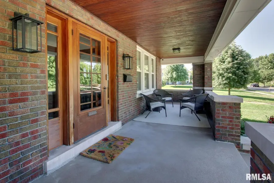 321 S 23rd Street, Quincy, IL 62301 - Image #2