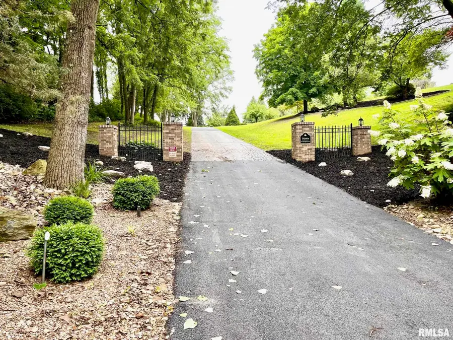 3939 Musholt Strasse Lane, Quincy, IL 62305 - Image #2