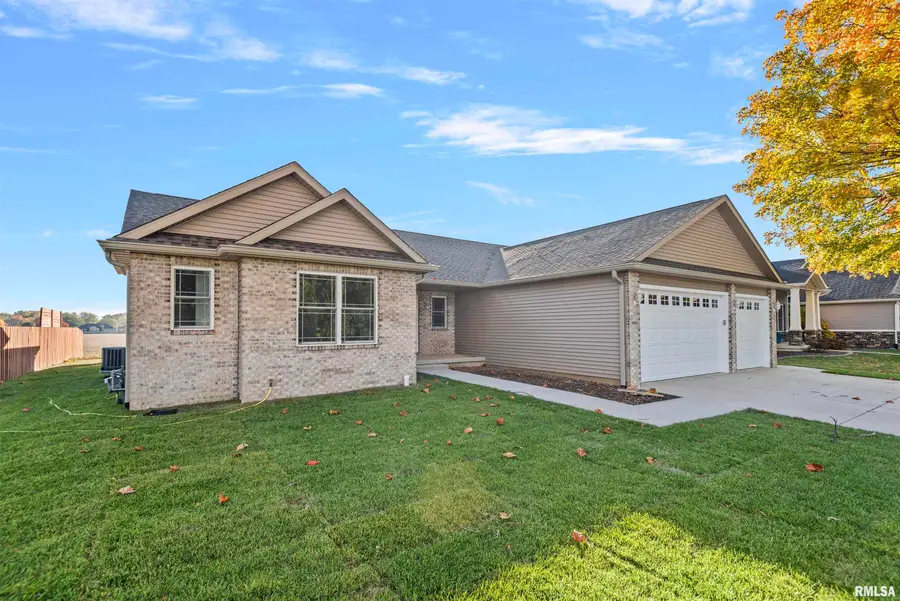 6200 Wind Tree Road, Springfield, IL 62712 - Image #2