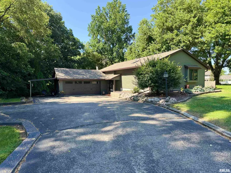 120 Lakeview Drive, East Galesburg, IL 61430 - Image #3