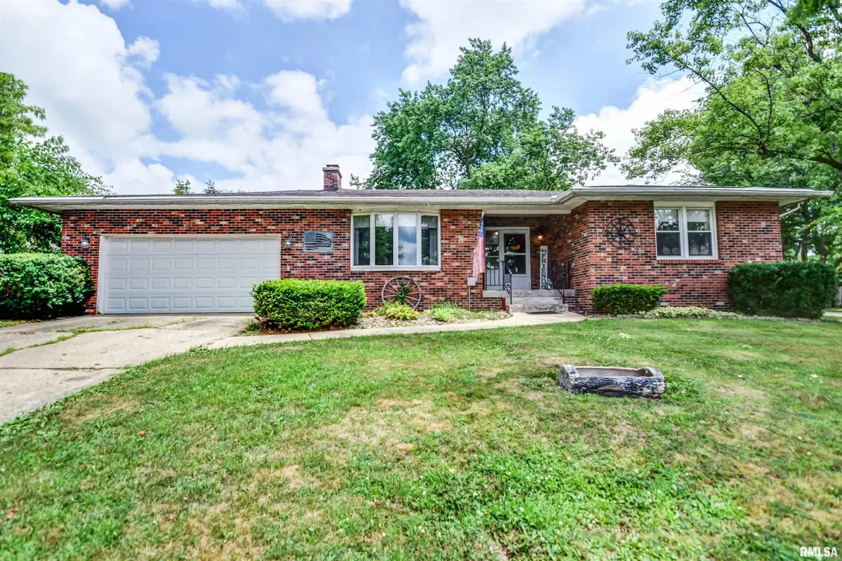 46 Park Lane, Clinton, IL 61727 - Image #1