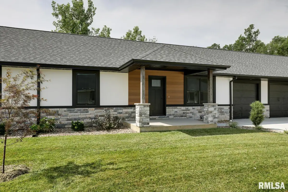 2805 N 23rd Street, Quincy, IL 62305 - Image #1