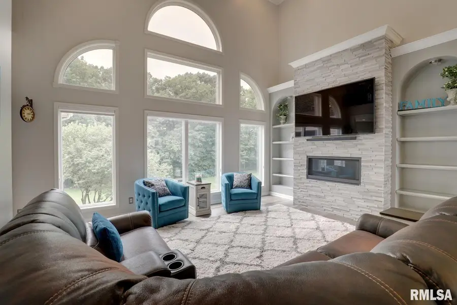 3430 Timberline Drive, Quincy, IL 62305 - Image #2