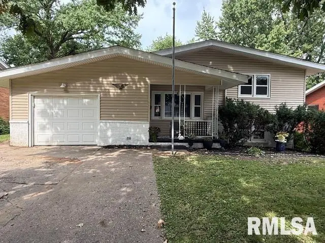 225 N Columbia Avenue, Springfield, IL 62702 - Image #1