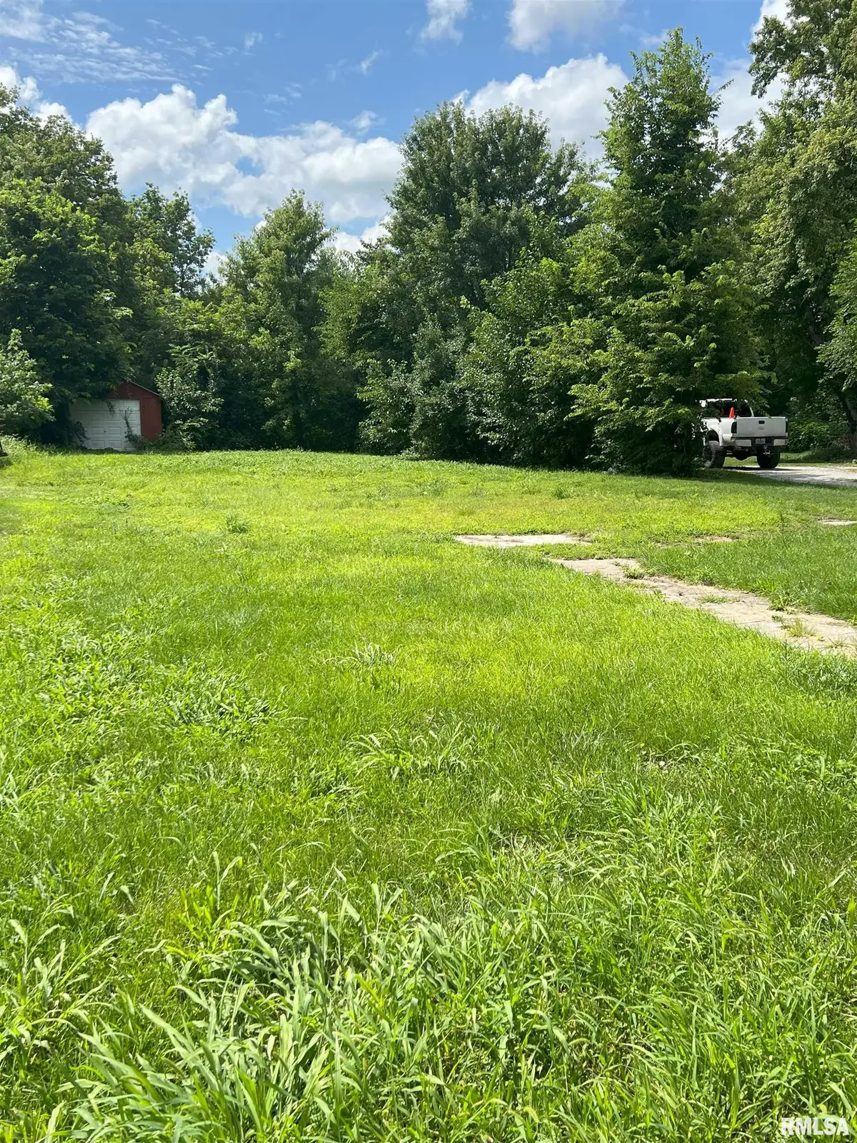 715 N Diamond Street, Jacksonville, IL 62650 - Image #1