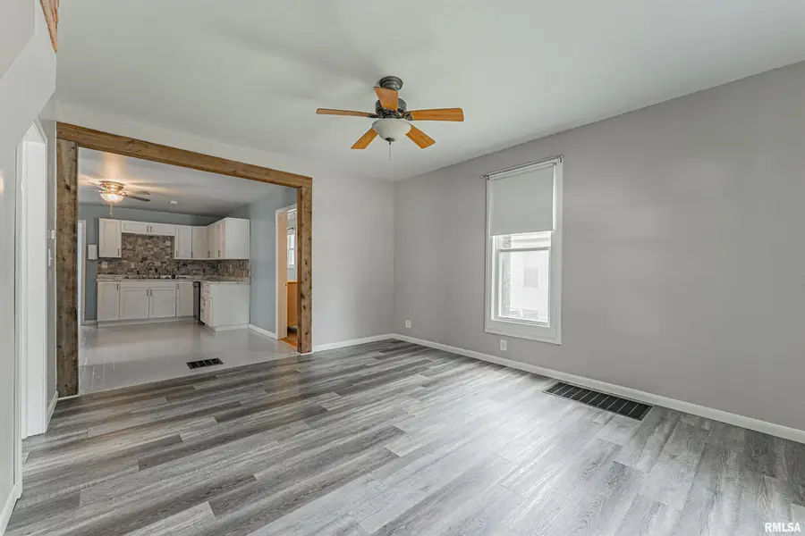 1311 Broadway Street, Lincoln, IL 62656 - Image #3