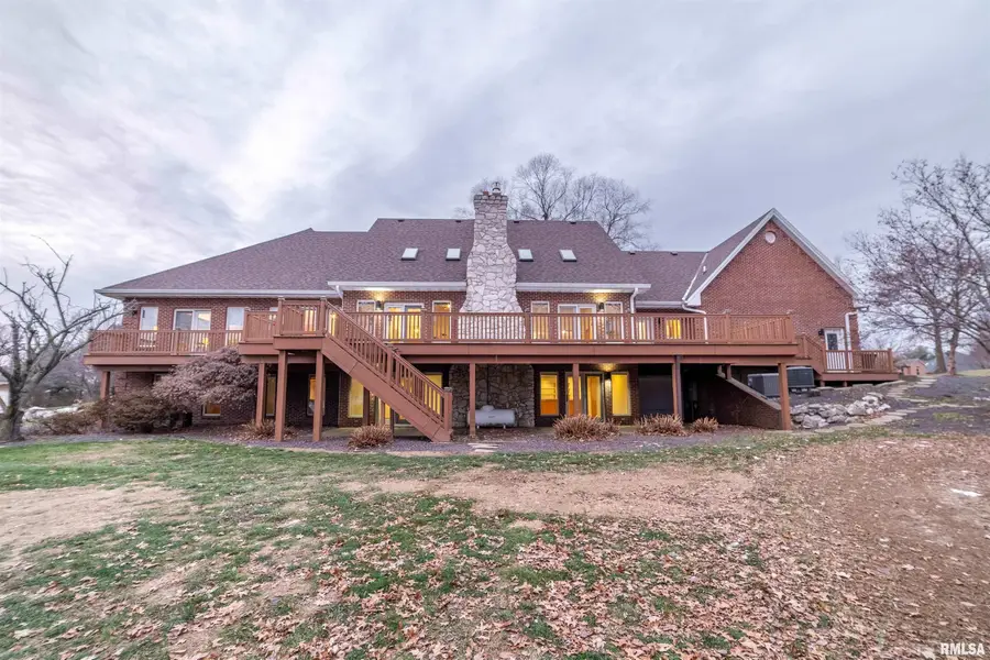 921 Birdie Lane, Quincy, IL 62305 - Image #3