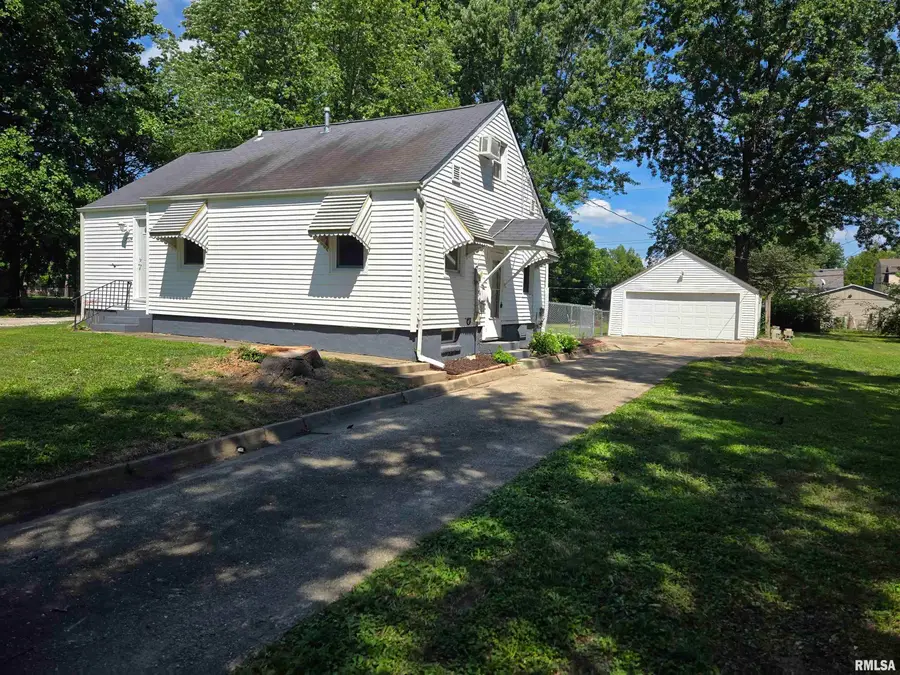 3324 S 2nd Street, Springfield, IL 62703 - #2