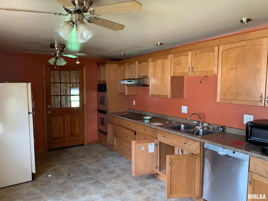 924 N Crafford Street, Bushnell, IL 61422 - Image #3