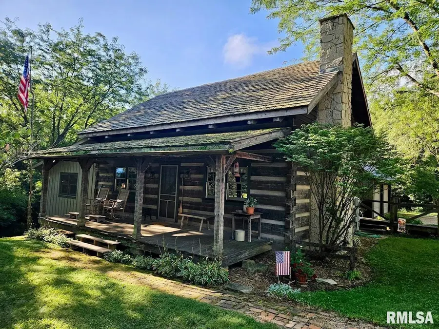 17531 Old Fairgrounds Road, Petersburg, IL 62675 - Image #3